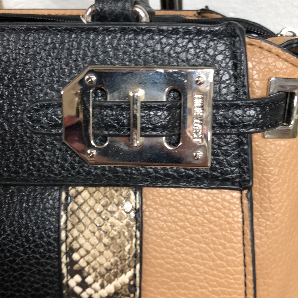 Nine West Handbag - Picture 3 of 7
